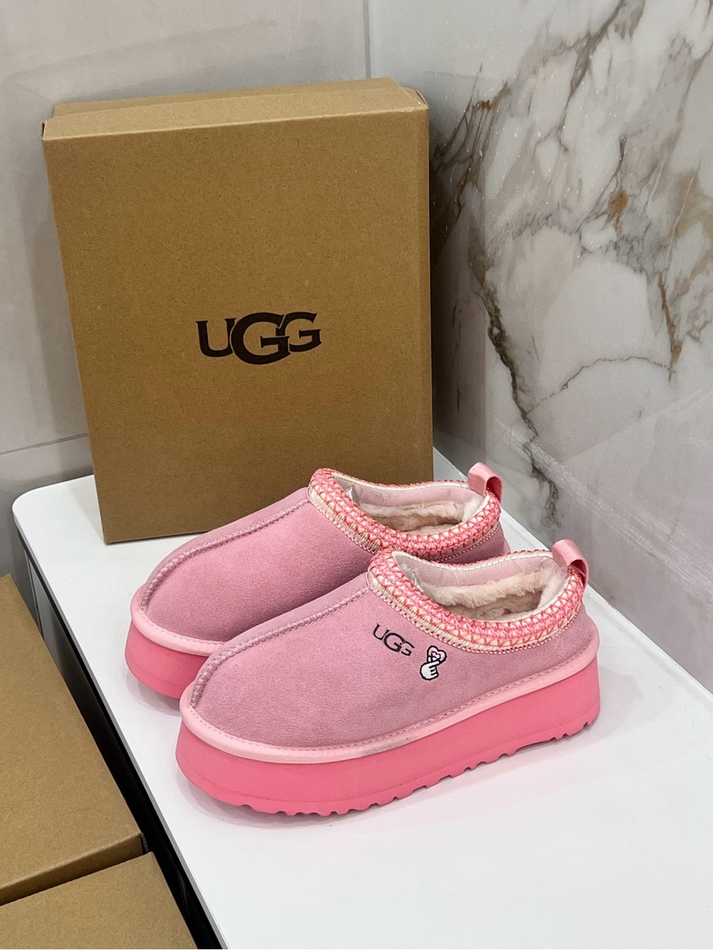 UGG Womens Tazz Love’25 Pink slippers